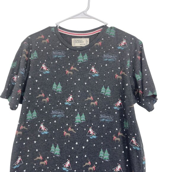 Free Planet Mens Holiday Themed Fitted T-Shirt Size Medium Cotton Blend - Picture 6 of 9
